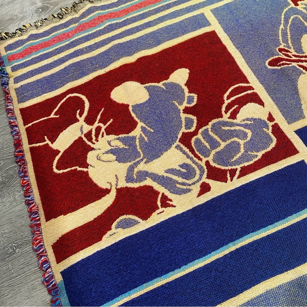 Vintage Beacon Disney Woven Blanket - Mickey Minnie Donald Goofy Throw Tapestry